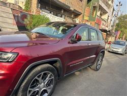 جیپ گراند شیرۆکی